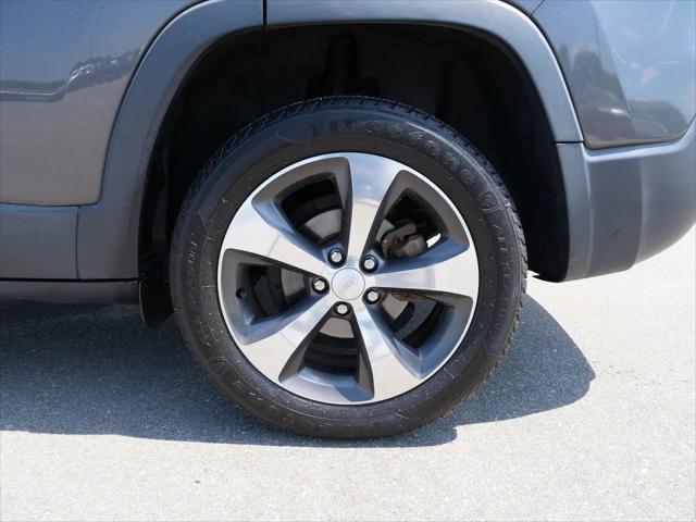 2019 Jeep Cherokee Limited FWD