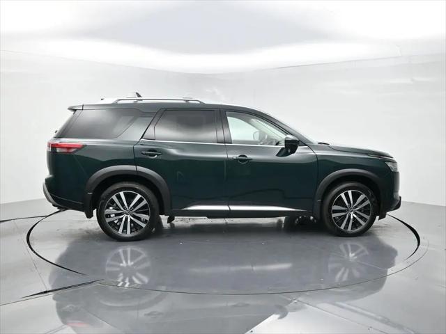 2025 Nissan Pathfinder Platinum 4WD