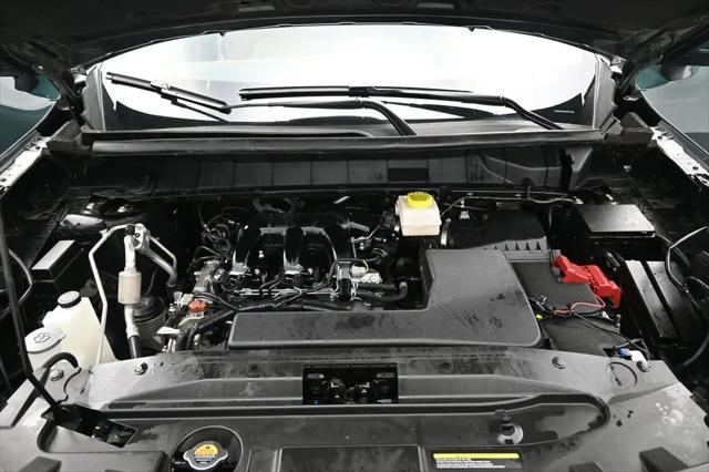 2025 Nissan Pathfinder Platinum 4WD