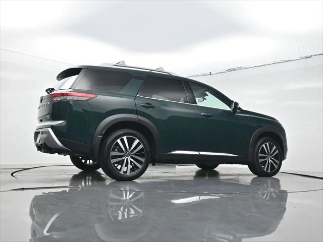2025 Nissan Pathfinder Platinum 4WD