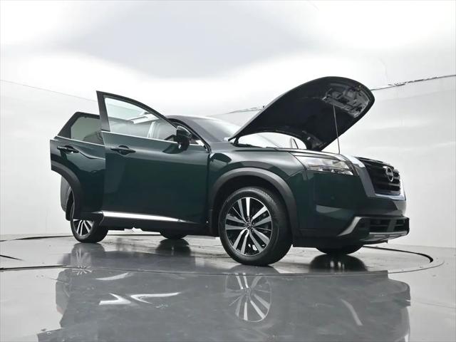 2025 Nissan Pathfinder Platinum 4WD