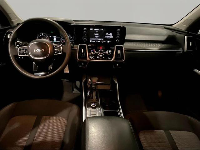 2023 Kia Sorento LX