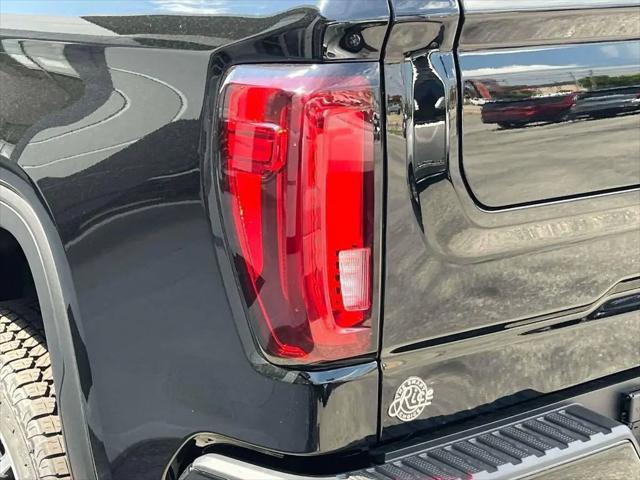 2026 GMC Sierra 1500 Crew Cab, Short Bed, AT4, 4WD