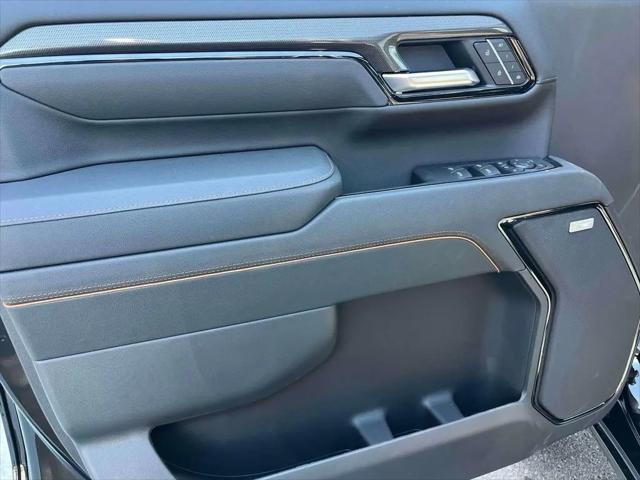 2026 GMC Sierra 2500HD Crew Cab, Standard Bed, AT4, 4WD