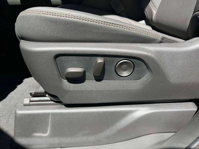2026 GMC Sierra 2500HD Crew Cab, Standard Bed, AT4, 4WD