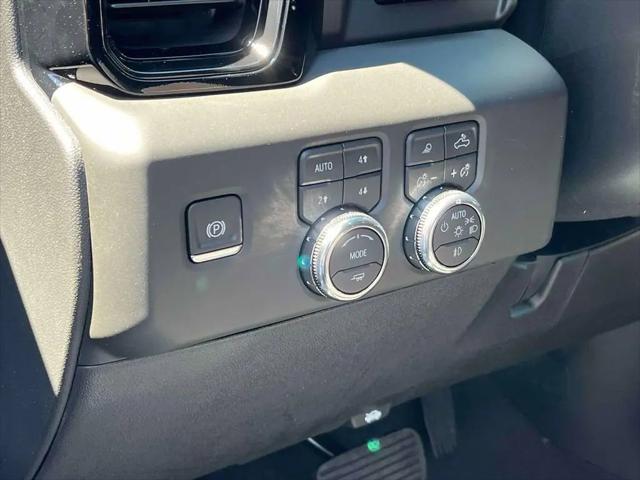 2026 GMC Sierra 2500HD Crew Cab, Standard Bed, AT4, 4WD