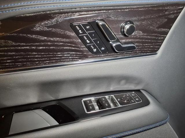 2026 Cadillac Escalade IQL Luxury AWD