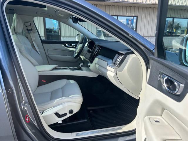 2018 Volvo XC60 T6 Momentum