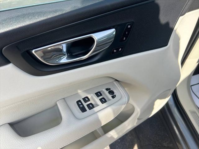 2018 Volvo XC60 T6 Momentum