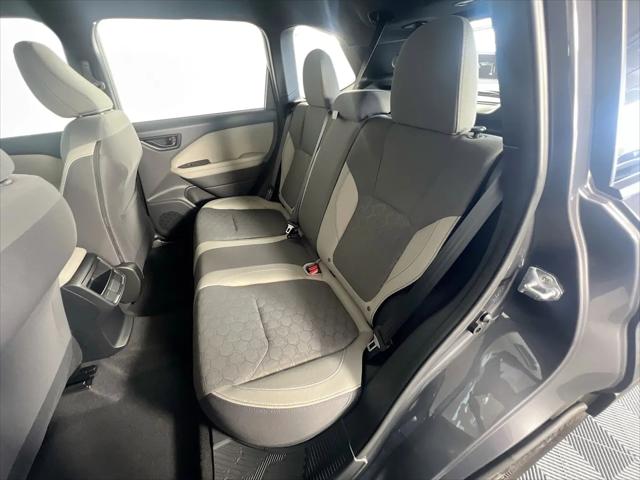 2025 Subaru Forester Base