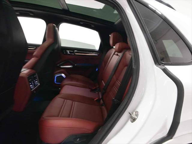 2023 Porsche Cayenne Turbo