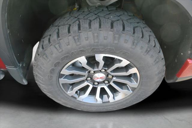 2023 GMC Sierra 1500 4WD Crew Cab Short Box AT4