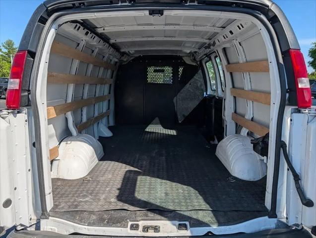 2024 GMC Savana Cargo RWD 2500 Regular Wheelbase Work Van