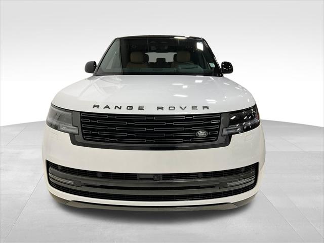 2026 Land Rover Range Rover P530 SE 7 Seat