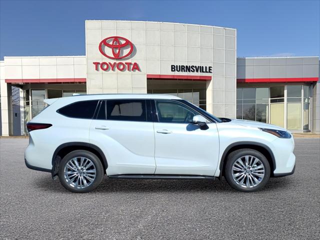 Used 2023 Toyota Highlander Platinum with VIN 5TDKDRBH3PS041802 for sale in Burnsville, Minnesota