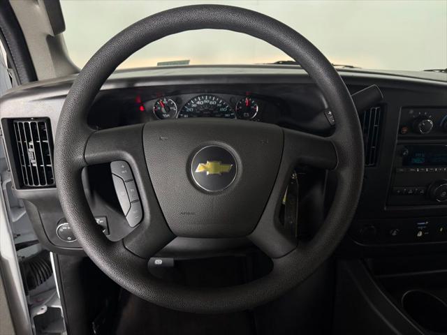 2025 Chevrolet Express Passenger RWD 3500 Extended Wheelbase LT