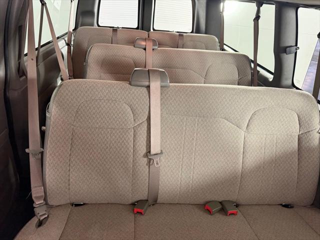 2025 Chevrolet Express Passenger RWD 3500 Extended Wheelbase LT