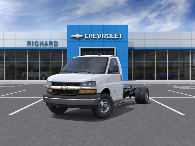 2026 Chevrolet Express Cutaway Work Van