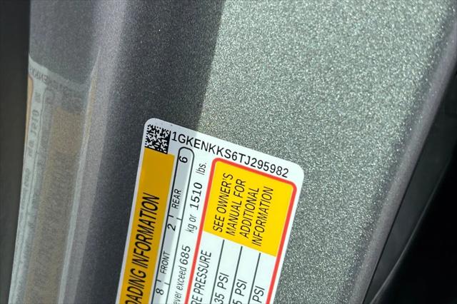 2026 GMC Acadia Elevation FWD