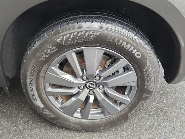 2024 Nissan Pathfinder SV FWD