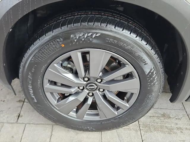 2024 Nissan Pathfinder SV FWD