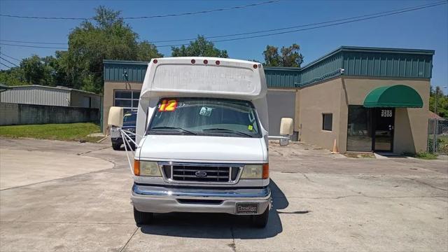 2003 Ford E-450 Cutaway E-450