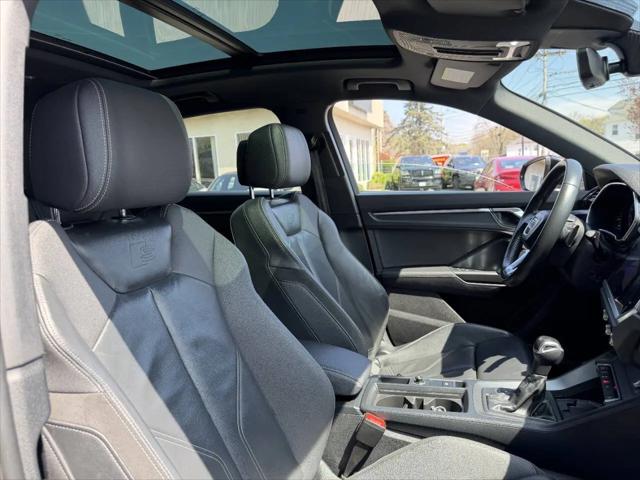 2020 Audi Q3 Premium Plus 45 TFSI S line quattro Tiptronic