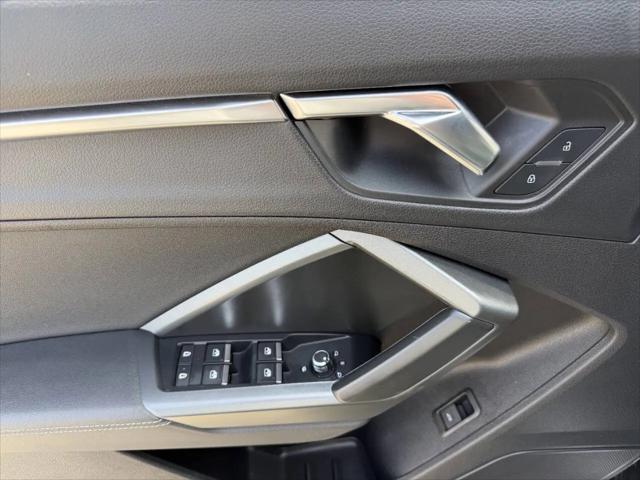 2020 Audi Q3 Premium Plus 45 TFSI S line quattro Tiptronic