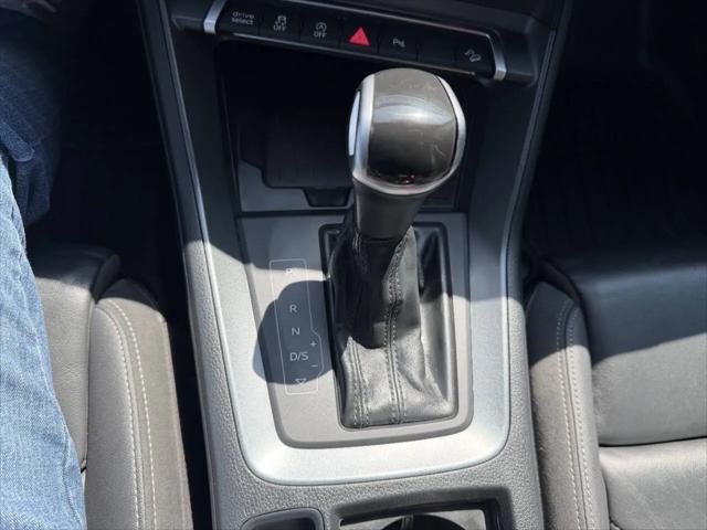 2020 Audi Q3 Premium Plus 45 TFSI S line quattro Tiptronic