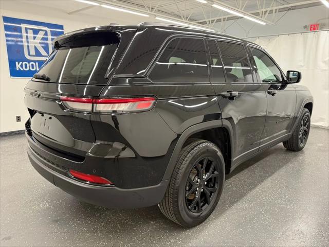 2025 Jeep Grand Cherokee Altitude 4x4