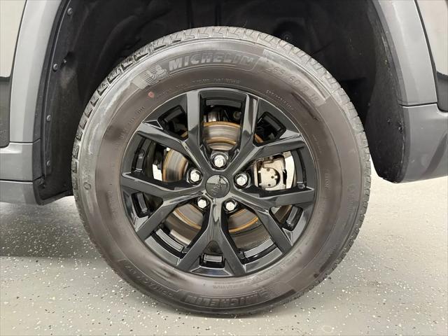 2025 Jeep Grand Cherokee Altitude 4x4
