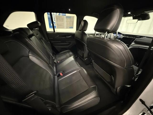 2025 Jeep Grand Cherokee Altitude 4x4