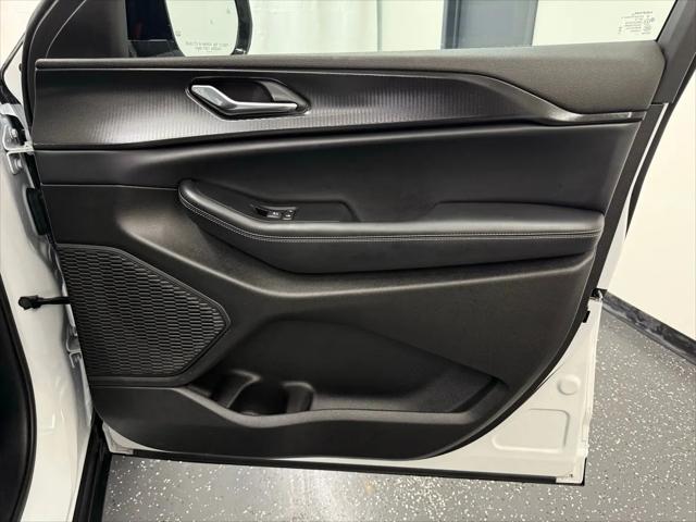2025 Jeep Grand Cherokee Altitude 4x4