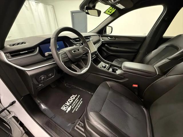 2025 Jeep Grand Cherokee Altitude 4x4