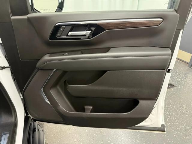 2025 Chevrolet Tahoe 4WD LT