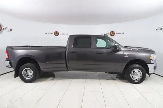 2024 Ram 3500 Tradesman Crew Cab 4x4 8' Box