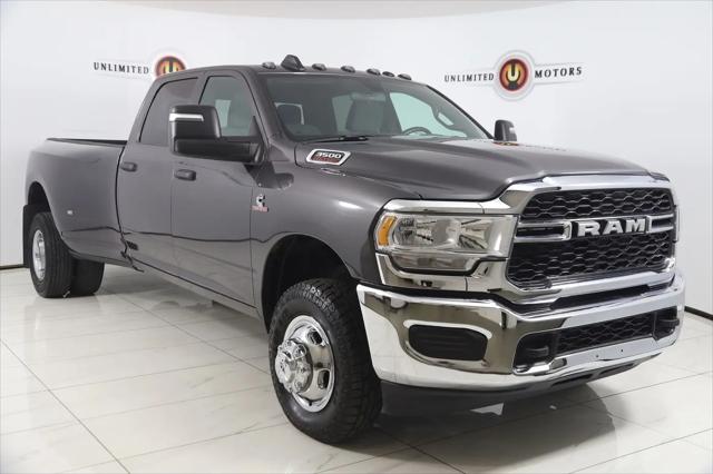 2024 Ram 3500 Tradesman Crew Cab 4x4 8' Box
