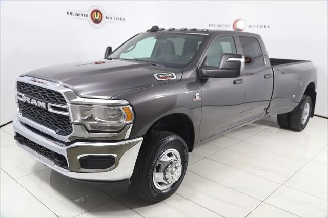 2024 Ram 3500 Tradesman Crew Cab 4x4 8' Box