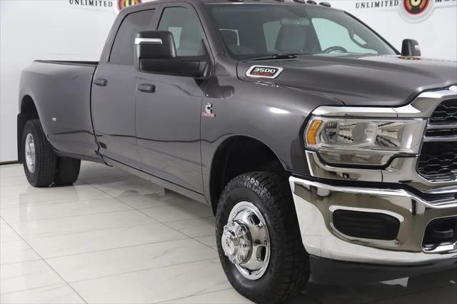 2024 Ram 3500 Tradesman Crew Cab 4x4 8' Box