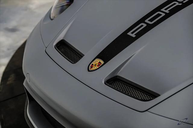 2023 Porsche 911 GT3 w/Touring Package