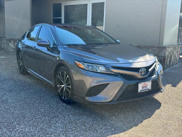 2018 Toyota Camry SE for sale in Arlington, TX