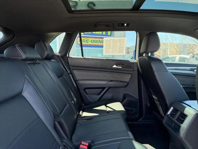 2022 Volkswagen Atlas Cross Sport 3.6L V6 SEL R-Line