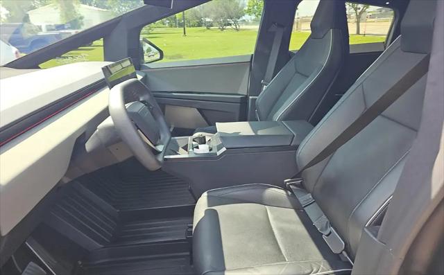 2025 Tesla Cybertruck All-Wheel Drive