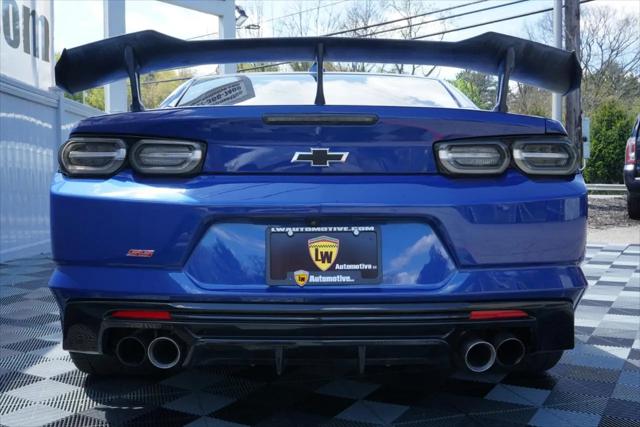 2020 Chevrolet Camaro RWD Coupe 1SS