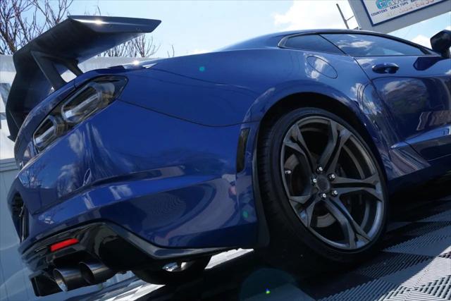 2020 Chevrolet Camaro RWD Coupe 1SS