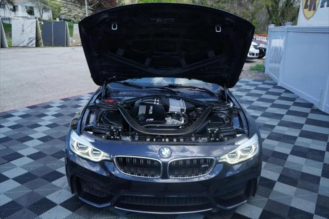 2016 BMW M4 Standard