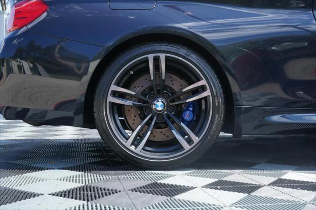 2016 BMW M4 Standard