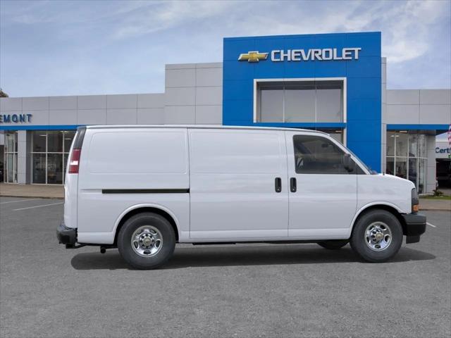 2026 Chevrolet Express Cargo Van 2500 Regular Wheelbase, WT, RWD