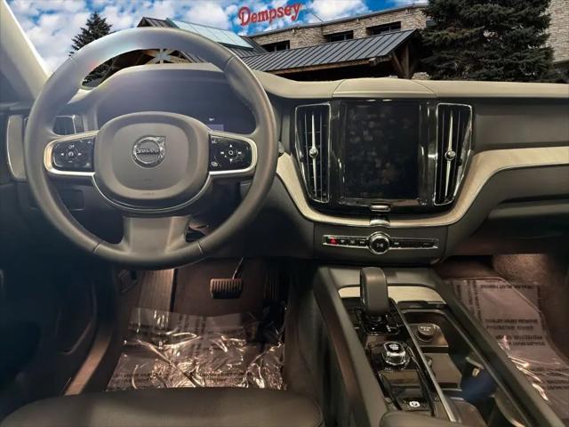 2025 Volvo XC60 B5 Plus