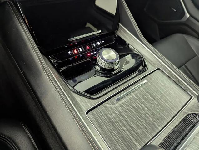 2024 Jeep Wagoneer Series II 4x2